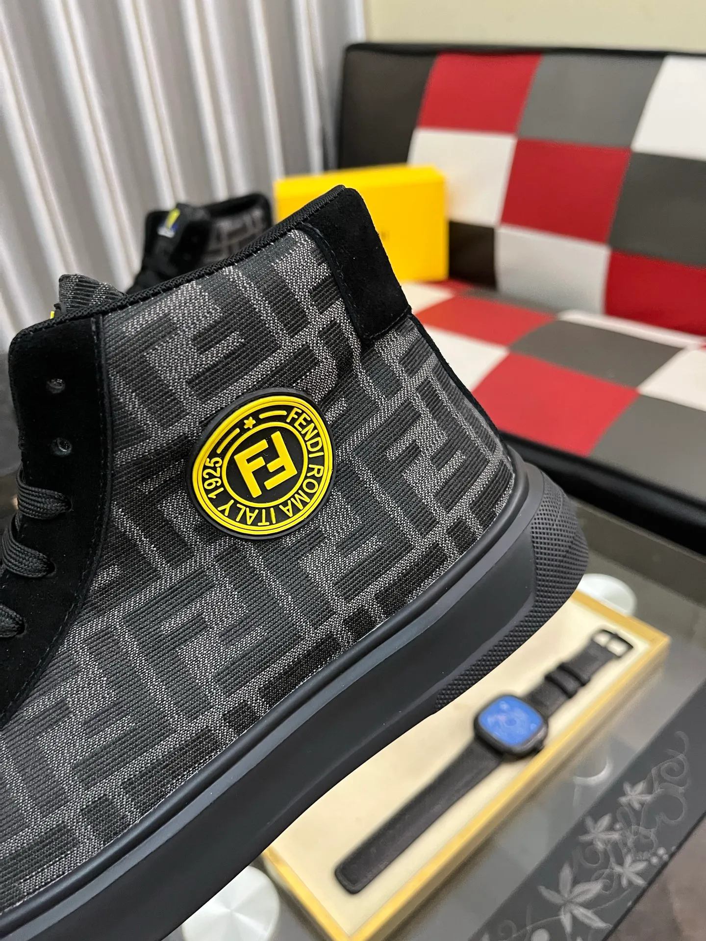 Men's Men's Shoes 💰440⌚️⌚️《 Fendi FENDI* 》 Latest hot-selling casual shoes, top brand [seduce] luxury ~ purchasing agency, top quality ~. [Strong] The upper is made of imported breathable cowhide with material ➕ breathable sheepskin lining (•) and fine workmanship. The original stylish and stylish soft rubber wear-resistant outsole is light and comfortable on the feet. The real thing looks better when taken in real life. Number of sizes: 38-442️⃣Colors available